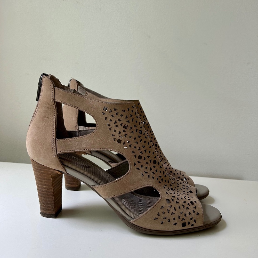 Rockport Suede Heels